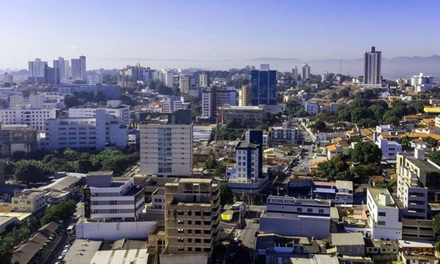 SEGUNDA SERÁ DE CÉU CLARO COM NÉVOA SECA E TEMPERATURA MUITO ELEVADA EM BETIM