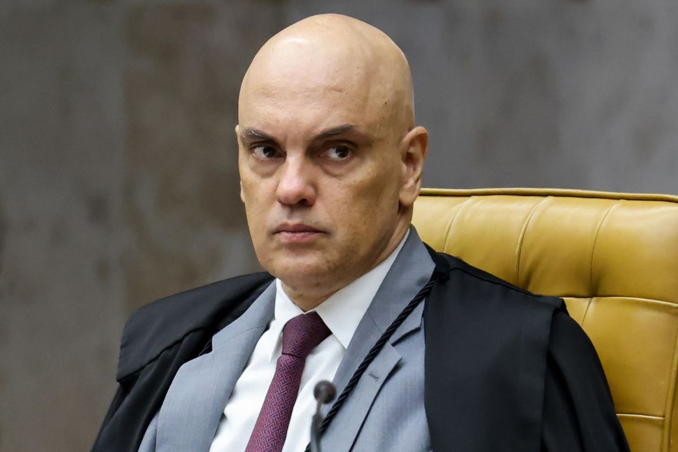 PGR ARQUIVA PEDIDO DE INVESTIGAÇÃO DE ALEXANDRE  DE MORAES POR TROCAS DE MENSAGENS COM TSE