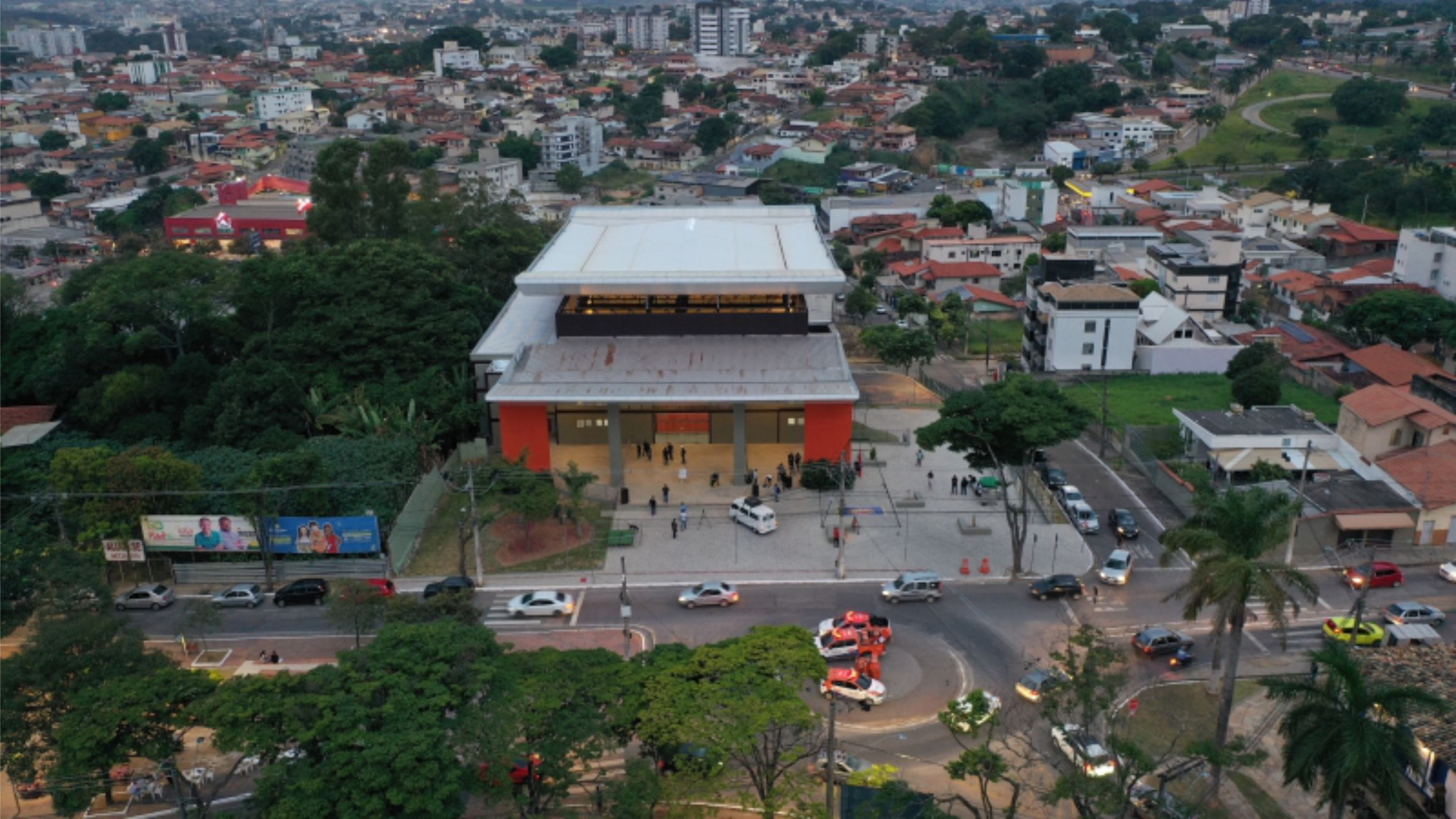 PREFEITURA DE BETIM REALIZA REFORMAS NO TEATRO MUNICIPAL NEWTON AMARAL FRANCO