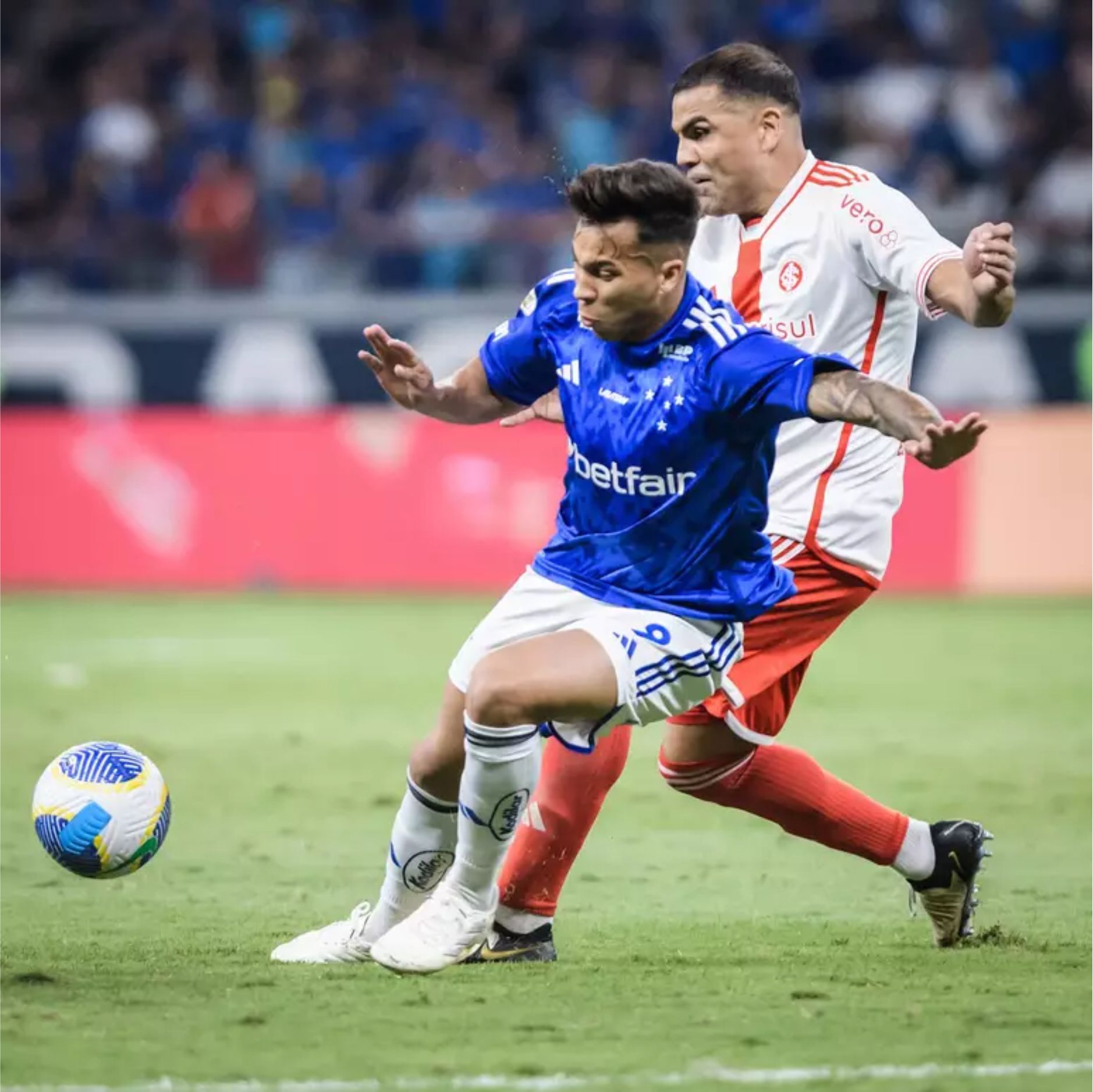 CRUZEIRO PERDE PÊNALT EM EMPATE AMARGO  POR 0X0 PARA INTERNACIONAL