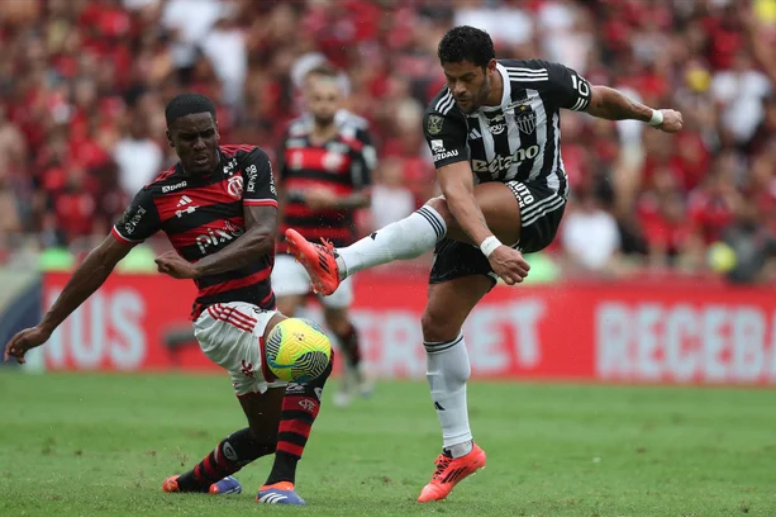 FLAMENGO VENCE ATLÉTICO-MG POR 3X1 E  LARGA EM VANTAGEM NA DECISÃO  DA COPA DO BRASIL