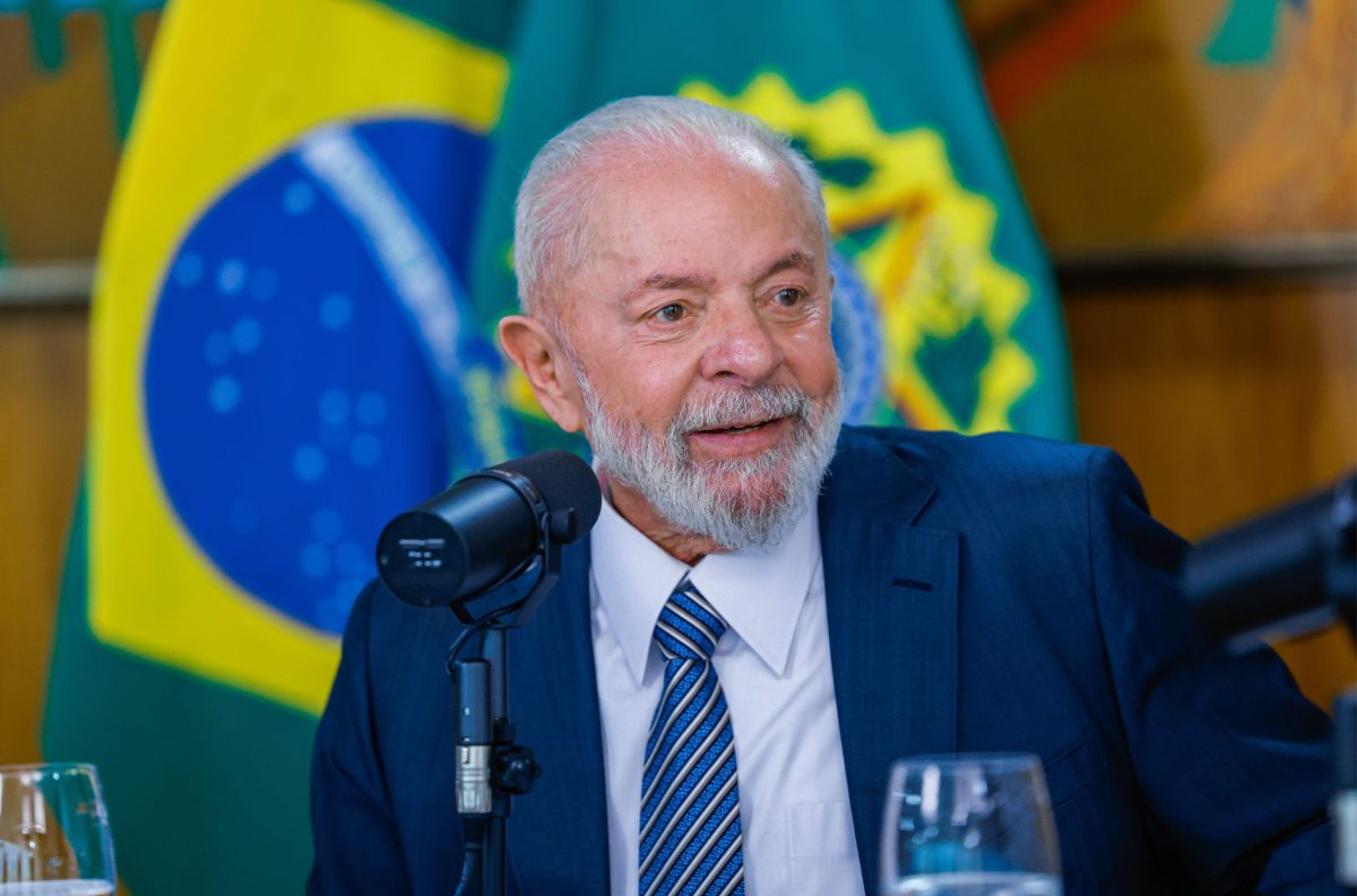 PRESIDENTE LULA PARABENIZA DONALD TRUMP PELA VITÓRIA