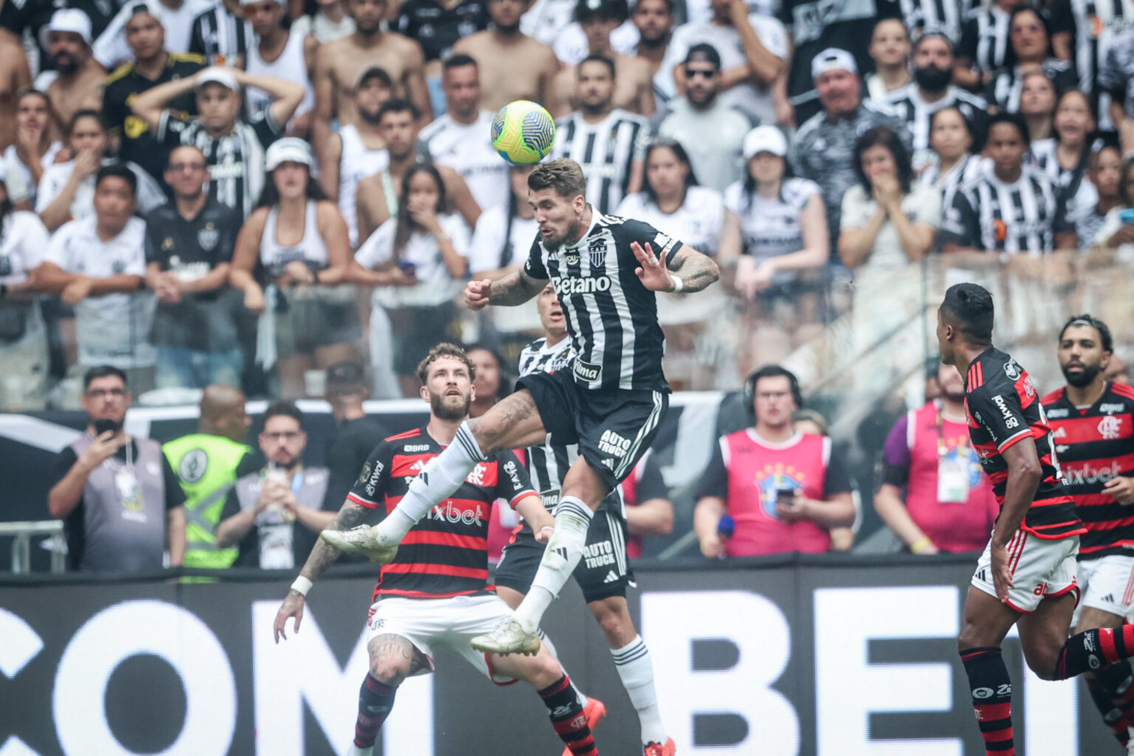 ATLÉTICO PERDE E O FLAMENGO CONQUISTA A COPA DO BRASIL NA ARENA MRV