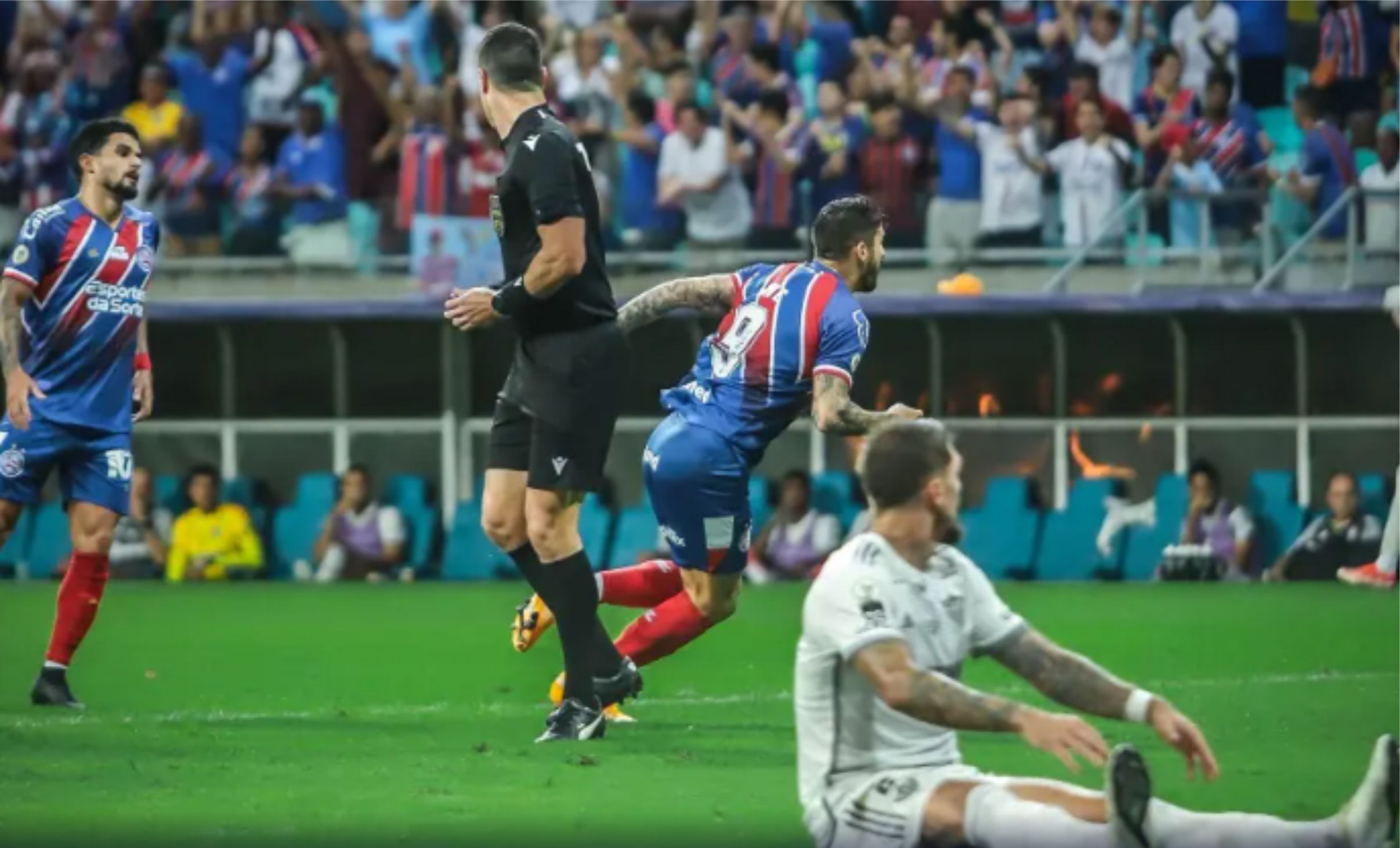 ATLÉTICO-MG PERDE DE GOLEADA PARA O BAHIA COM JOGADORES DE RESERVA VISANDO LIBERTADORES