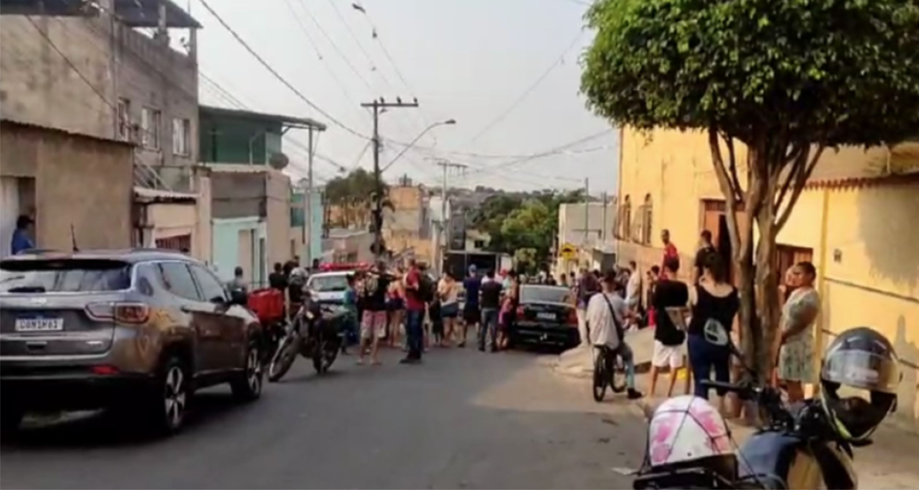 HOMEM É MORTO AO FINGIR COMPRAR DROGAS E ATIRAR EM TRAFICANTES