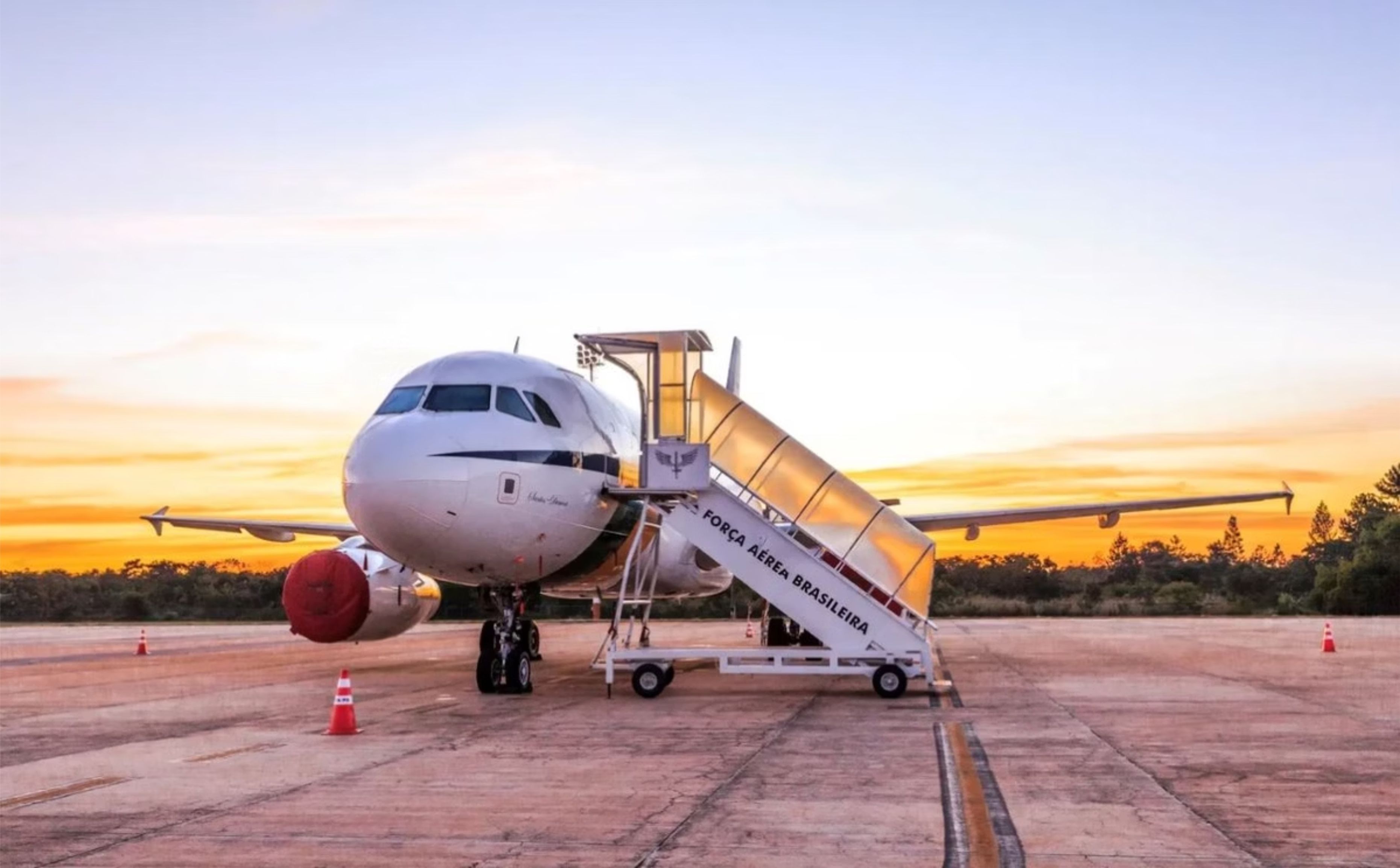 AVIÃO DO PRESIDENTE LULA POUSA NA CIDADE DO  MÉXICO APÓS APRESENTAR PROBLEMAS TÉCNICOS